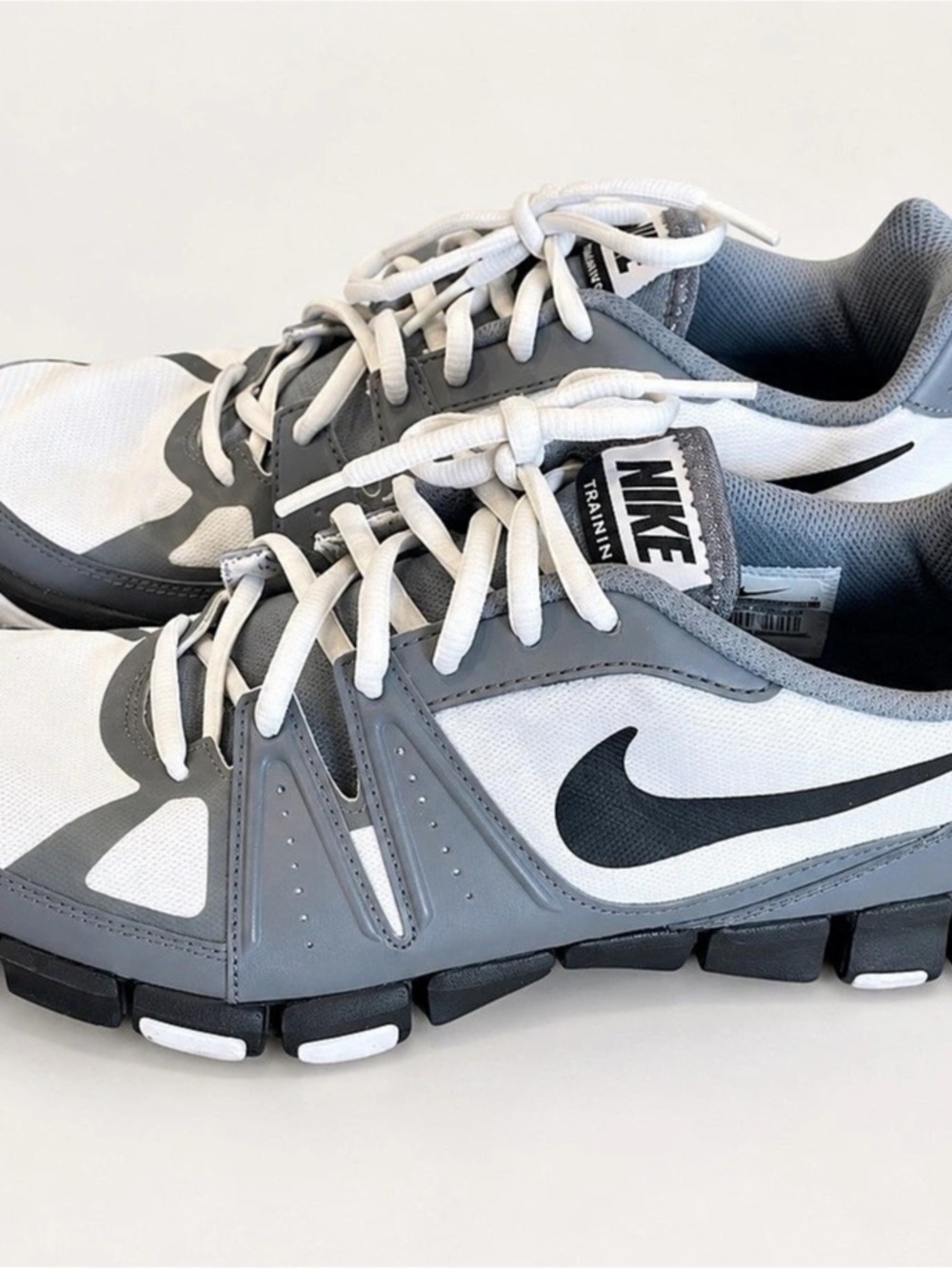 Nike Flex Show TR 3 Men’s Training Shoes Gray White Black Size 8.5